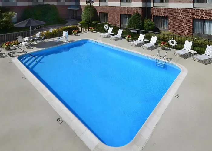 Fairfield Inn & Suites By Marriott Charlottesville North