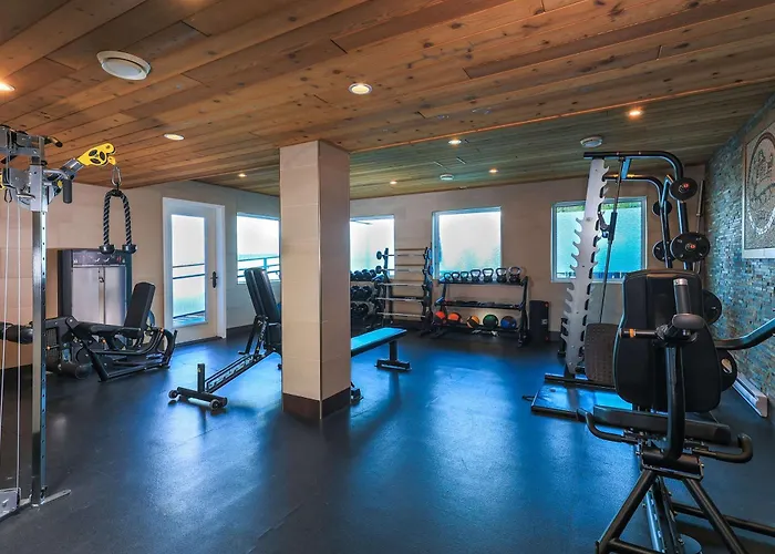 Best Western Plus Tin Wis Resort Tofino