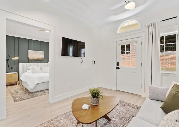 27 On Park Boutique Hotel & Venue Dahlonega