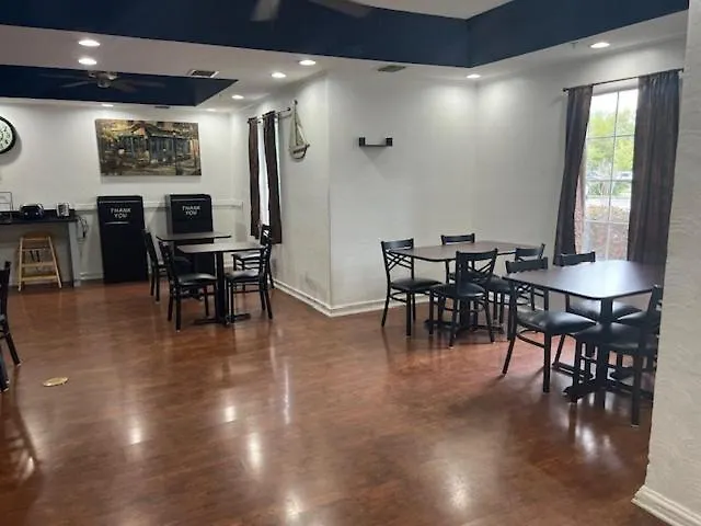 Baymont By Wyndham Lakeland