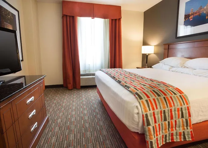 Drury Inn & Suites Columbus Grove City