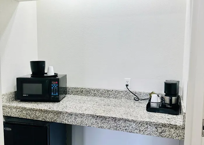 Lonestar Inn El Campo