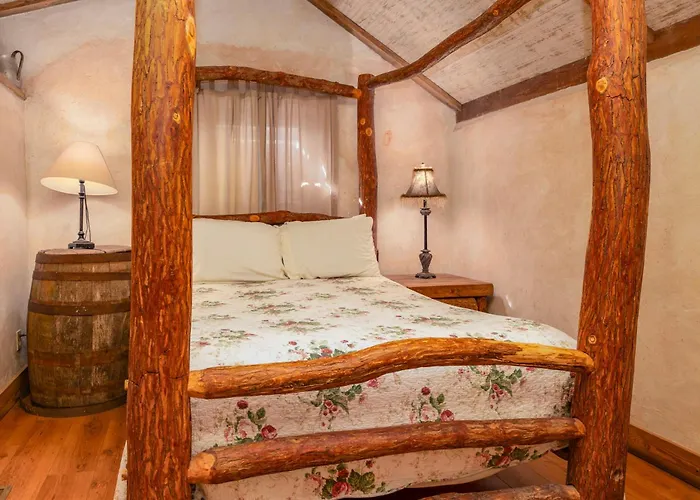 Country Inn Cottages Fredericksburg