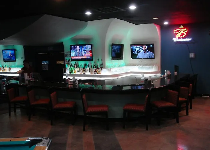 Wyndham Garden Midland Hotel