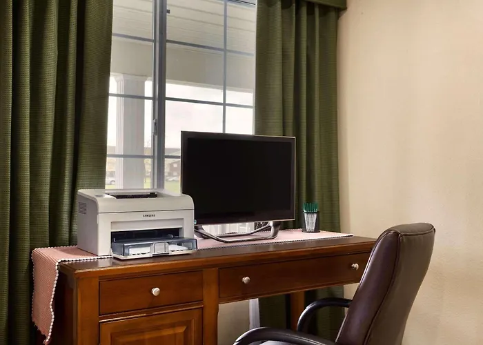 Country Inn & Suites By Radisson, Marion, Oh