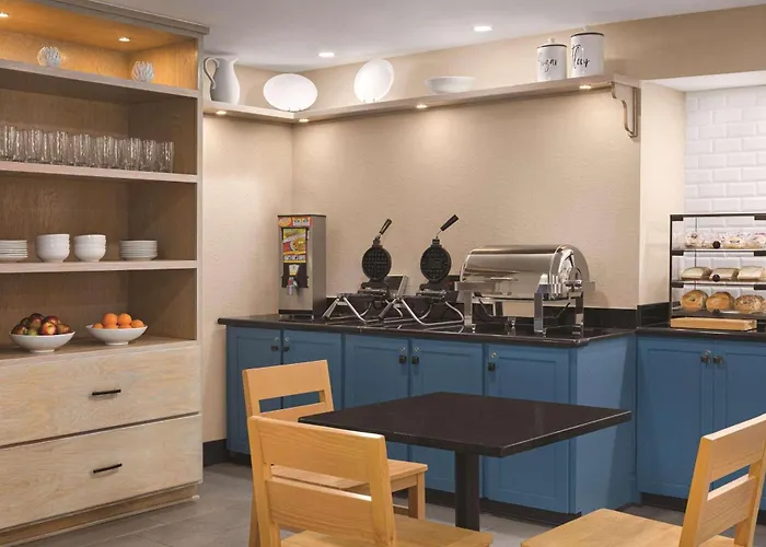 Country Inn & Suites By Radisson, Dunn I-95