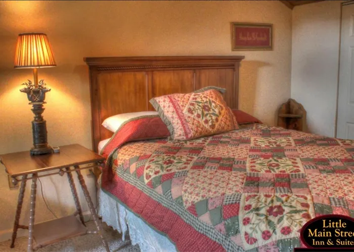 Little Main Street Inn Banner Elk