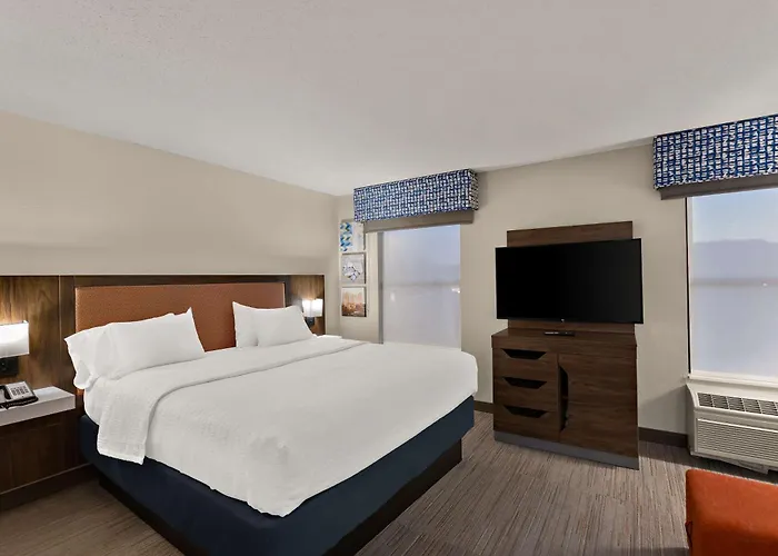 Hampton Inn & Suites Petoskey