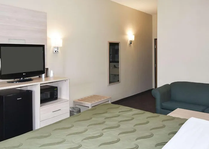 Quality Inn & Suites Brooks Louisville South