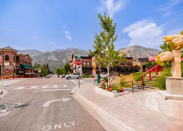 Pinewood Getaway Apartment Ketchum