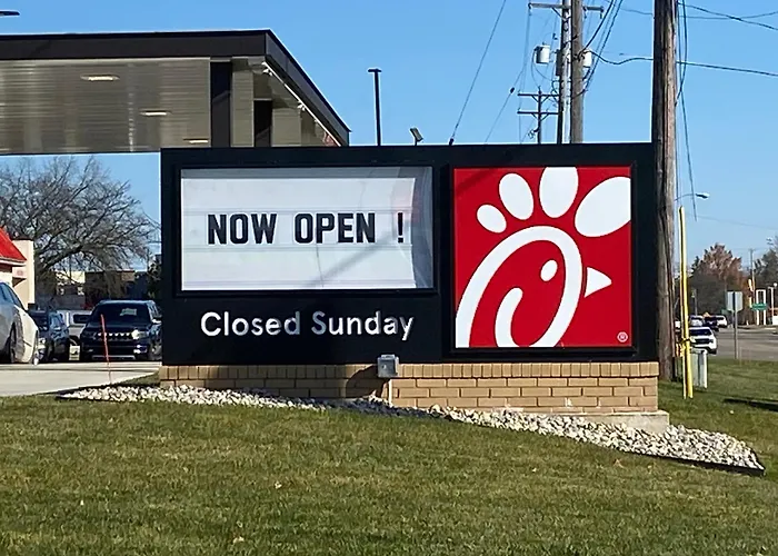 Baymont By Wyndham Flint Airport North Hotel