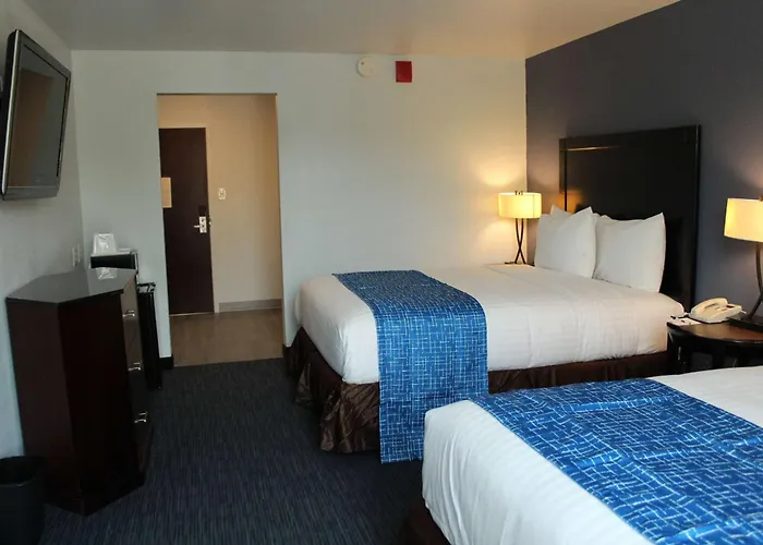 Travelodge By Wyndham Water'S Edge Hotel - Racine