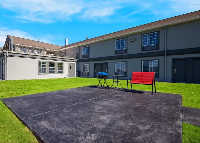 Surestay Plus Hotel By Best Western Tulsa East