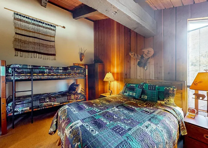 Mammoth Ski & Racquet Club #131 Mammoth Lakes