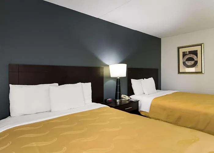 Quality Inn Aurora - Naperville Area
