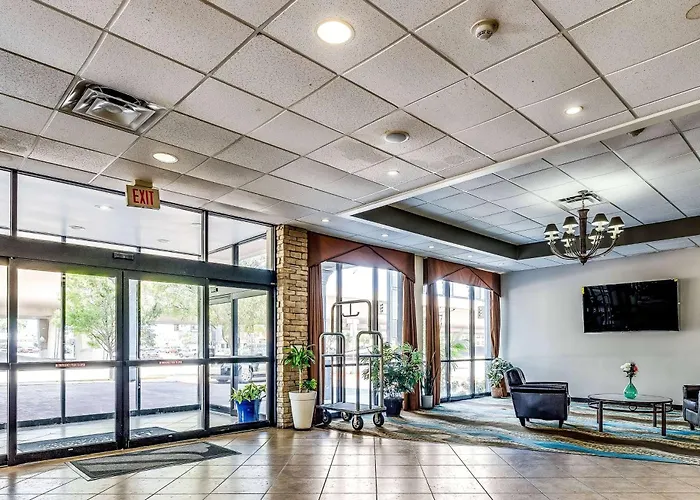 Wyndham Garden Wichita Downtown Hotel