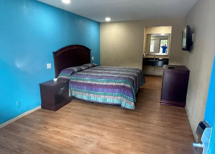 Blue Star Inn Lafayette