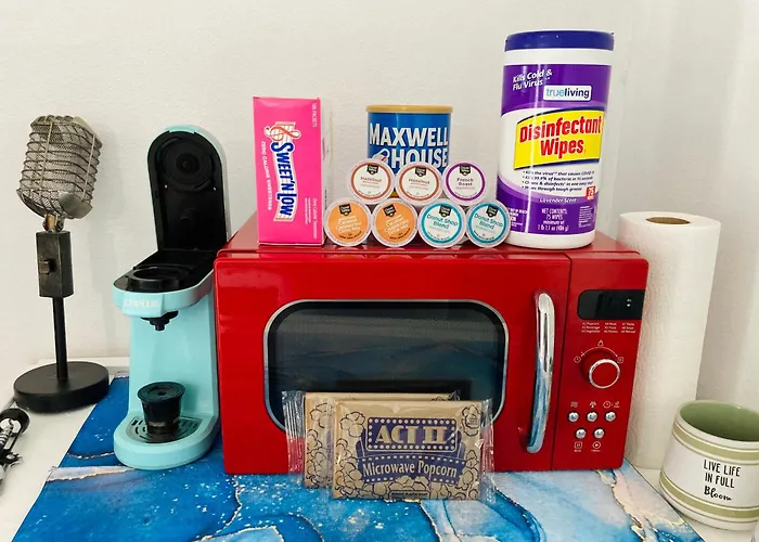 Cozy King Bed Studio Hotel Benton