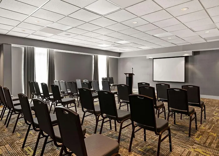 Hampton Inn & Suites Poughkeepsie Spackenkill