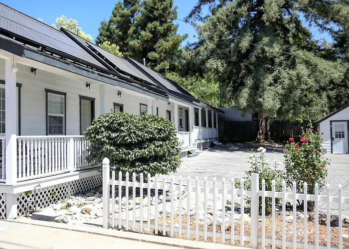 Sierra Mountain Inn Grass Valley