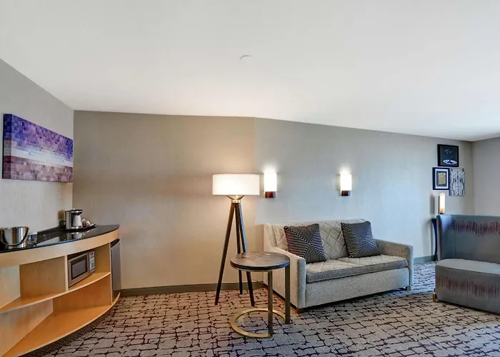 Doubletree By Hilton Hotel Baton Rouge