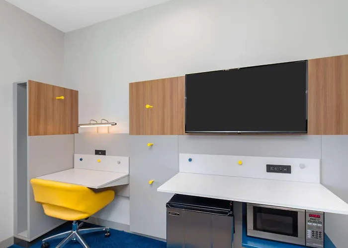 Microtel Inn And Suites By Wyndham Opelika