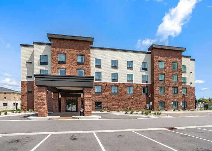 Cobblestone Hotel & Suites - De Pere Green Bay