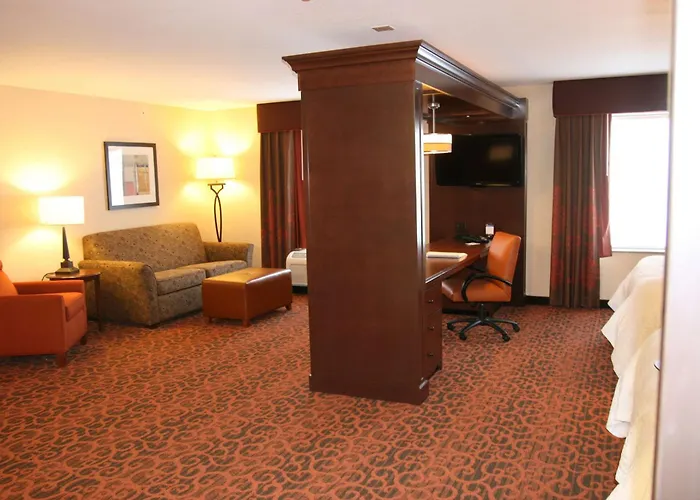 Hampton Inn And Suites Peru