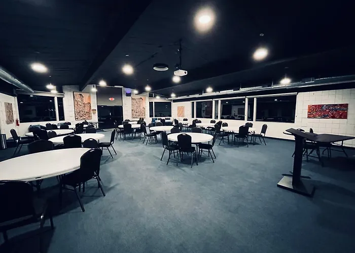 University Park Inn & Suites, An Ascend Collection Hotel Davis