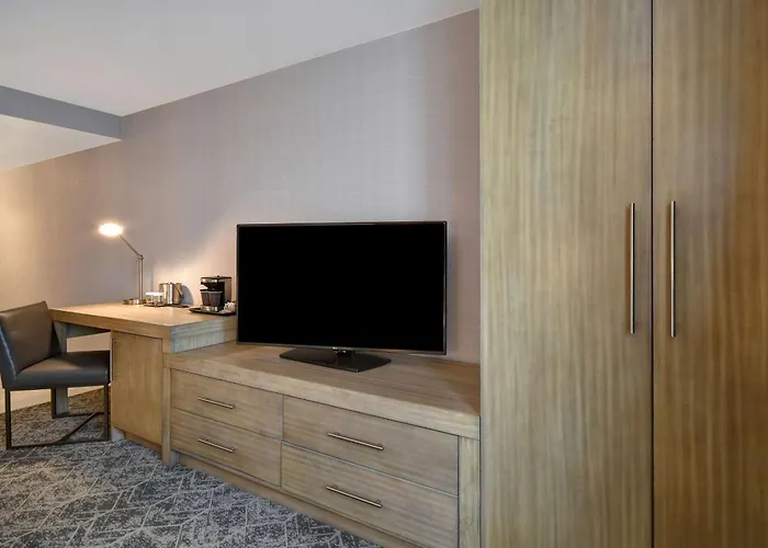 Doubletree By Hilton St. Louis Airport, Mo Hotel Woodson Terrace