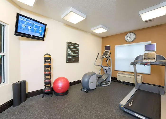 Homewood Suites By Hilton Indianapolis Airport / Plainfield