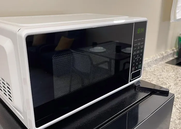 Lazy Cuckoo Inn - Sleek And Stylish Studio Apartments Fort Myers Beach