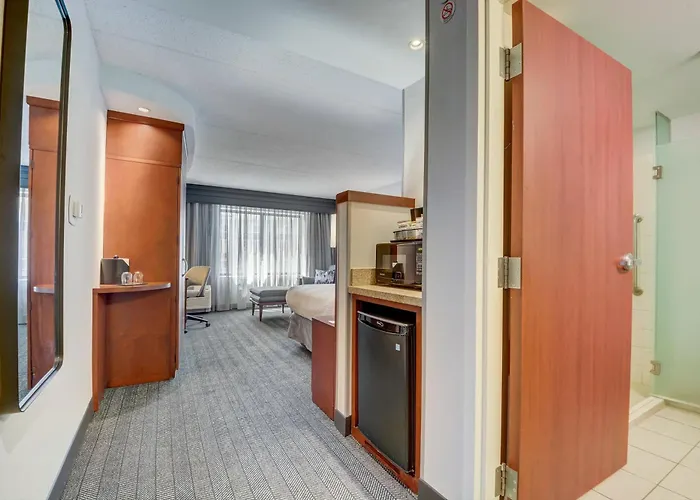 Courtyard Cincinnati North At Union Centre West Chester