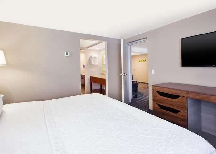 Hampton Inn College Park