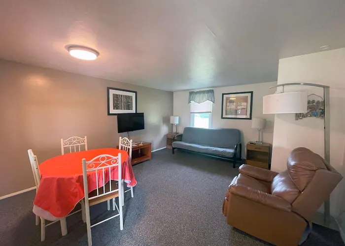 Plantation Motel Huron