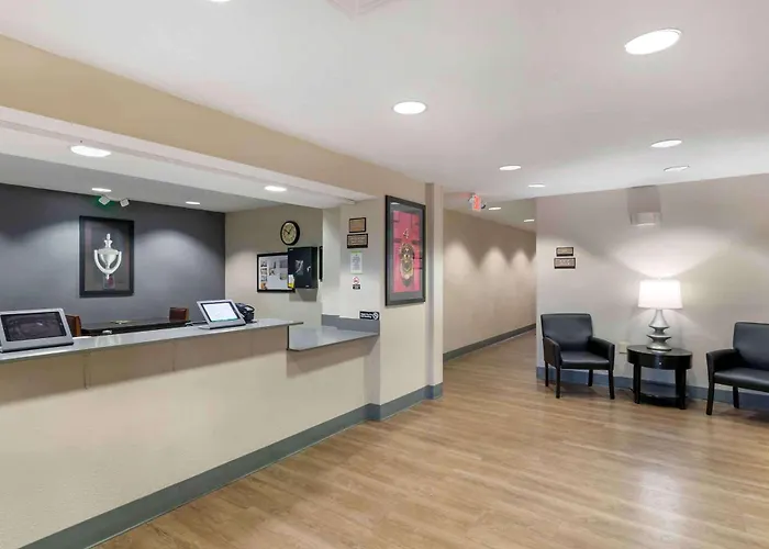 Extended Stay America Suites - Kansas City - Airport
