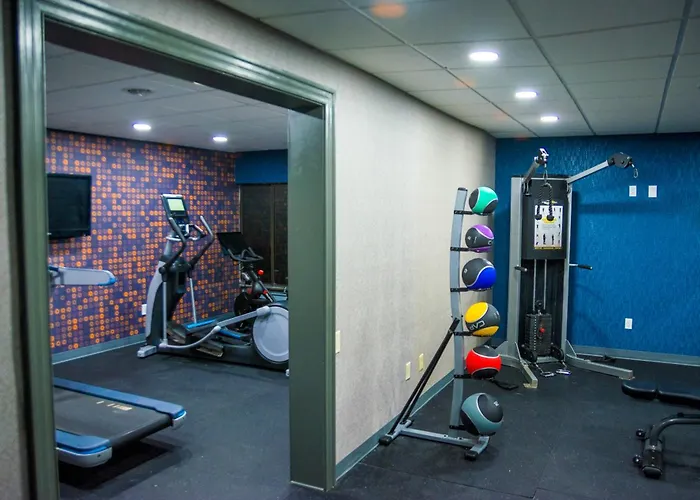 La Quinta Inn & Suites By Wyndham Fayetteville I-95