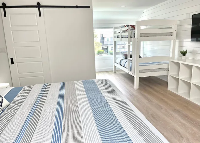 Kingfisher Harwich Port