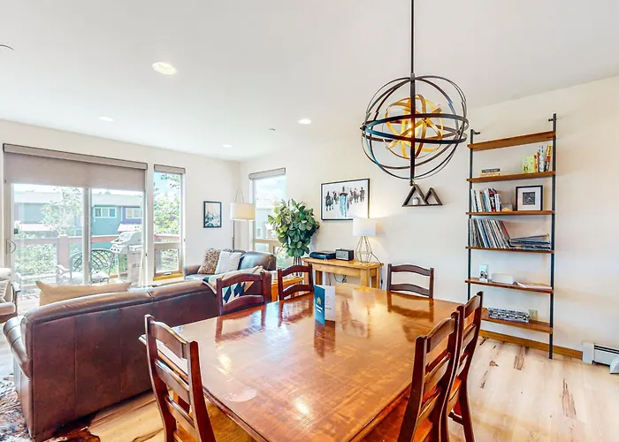 Winterstar E-2 Apartment Fraser