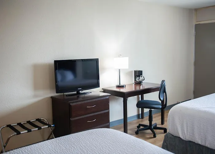 Days Inn By Wyndham Waynesboro