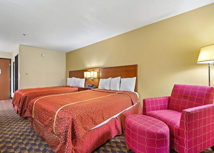 Saint Charles Hotels