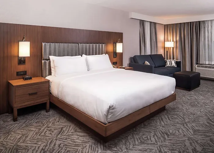 Doubletree By Hilton Lafayette East Hotel