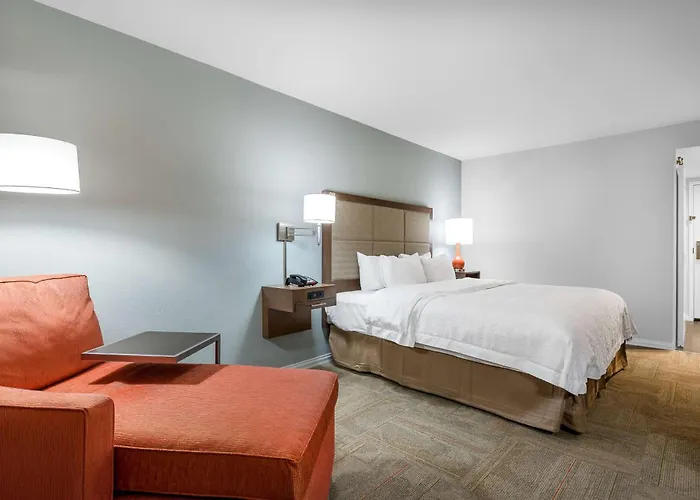 Hampton Inn & Suites Florence Center