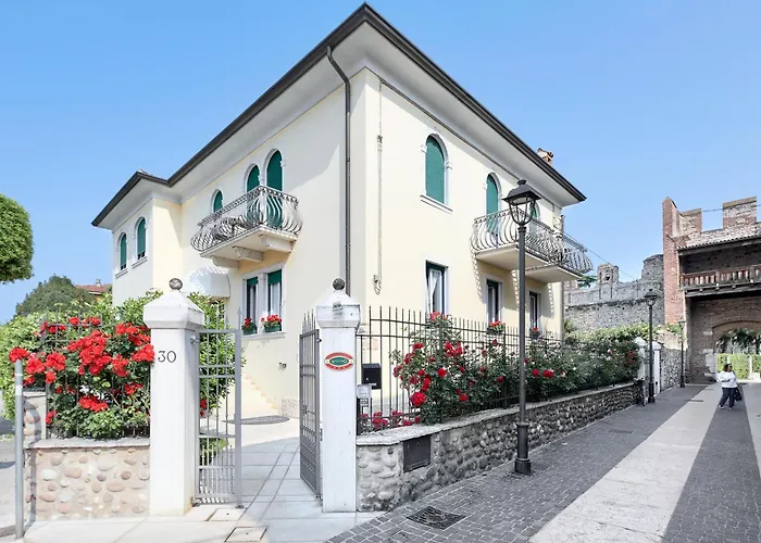 Lazise Hotels