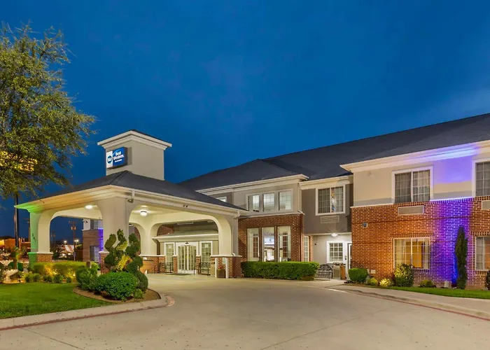 Best Western Fort Worth Inn & Suites