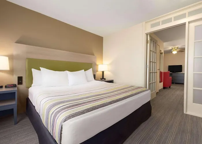 Country Inn & Suites By Radisson, Milwaukee Airport, Wi