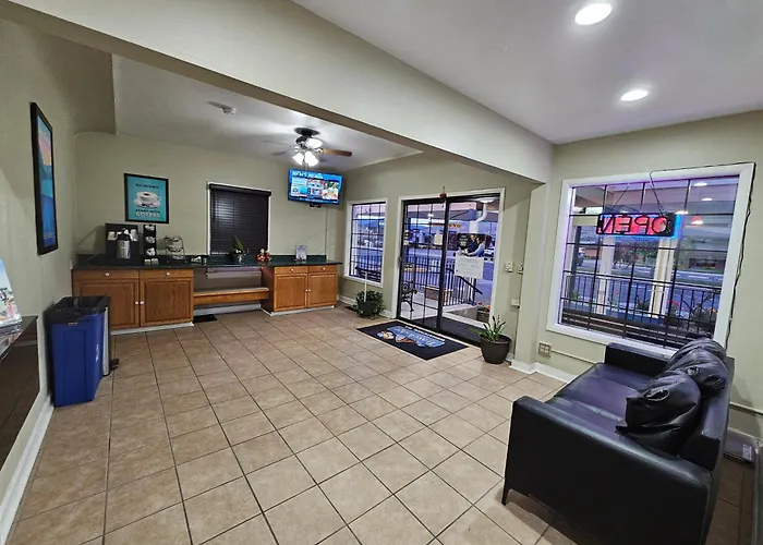 Travelodge By Wyndham Wenatchee