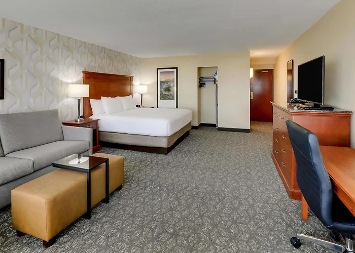 Drury Inn & Suites Marion