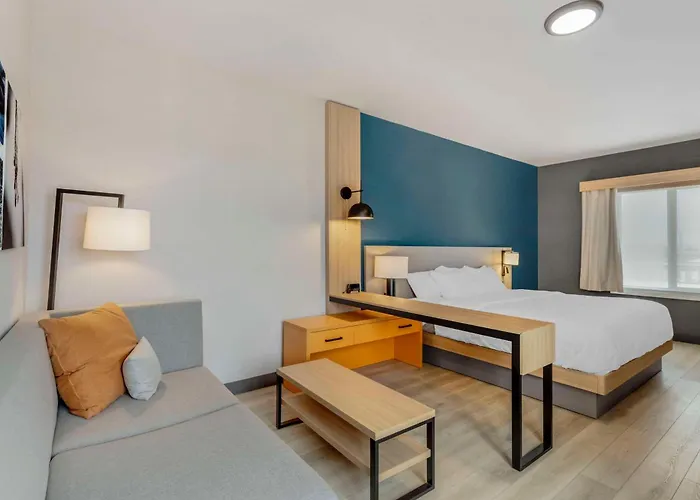 Comfort Suites Cheyenne