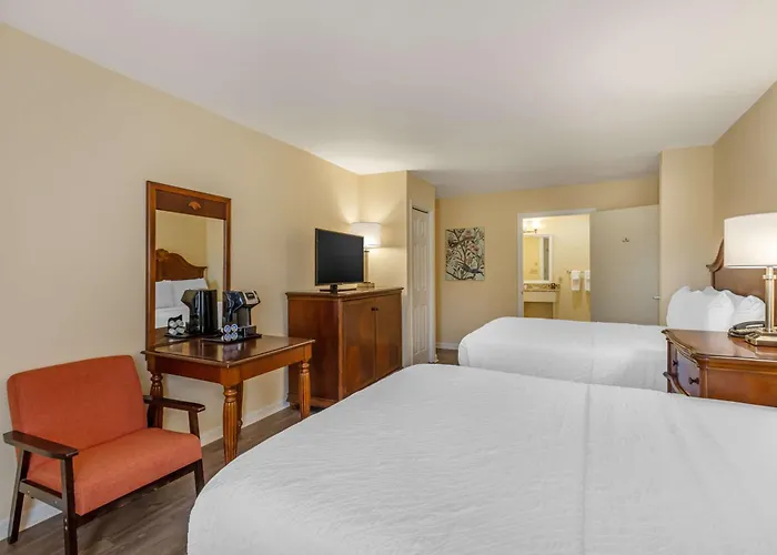 Best Western Plus Santee Inn